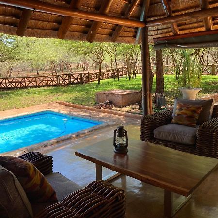 Genet House Holiday Home Marloth Park Eksteriør billede