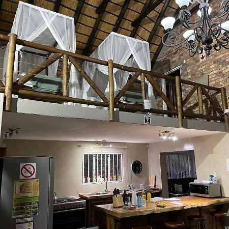 Genet House Holiday Home Marloth Park Eksteriør billede