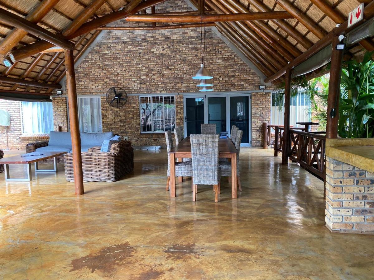 Genet House Holiday Home Marloth Park Eksteriør billede