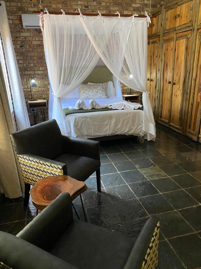 Genet House Holiday Home Marloth Park Eksteriør billede