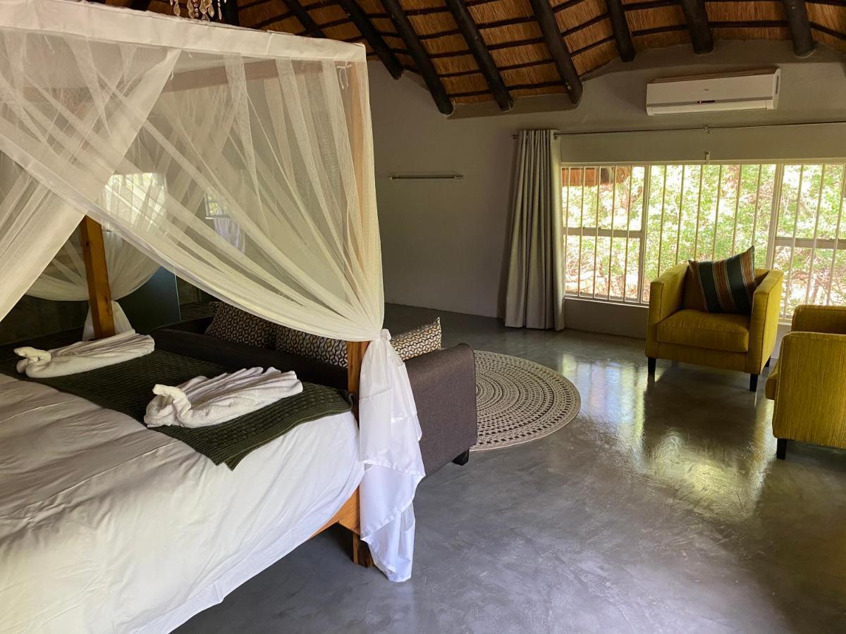 Genet House Holiday Home Marloth Park Eksteriør billede
