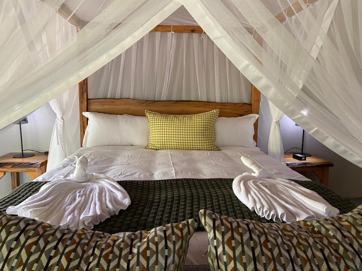 Genet House Holiday Home Marloth Park Eksteriør billede