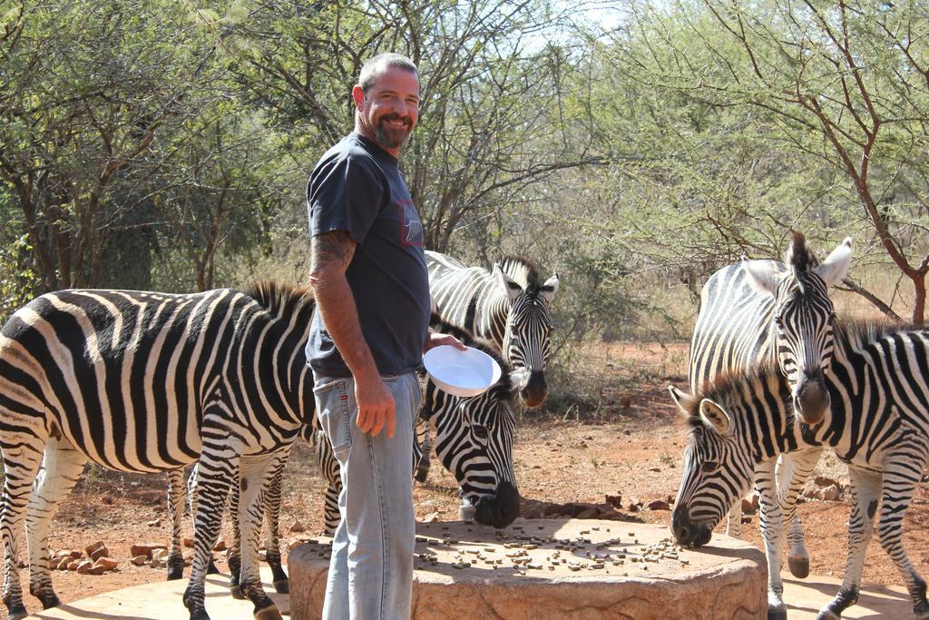 Genet House Holiday Home Marloth Park Eksteriør billede